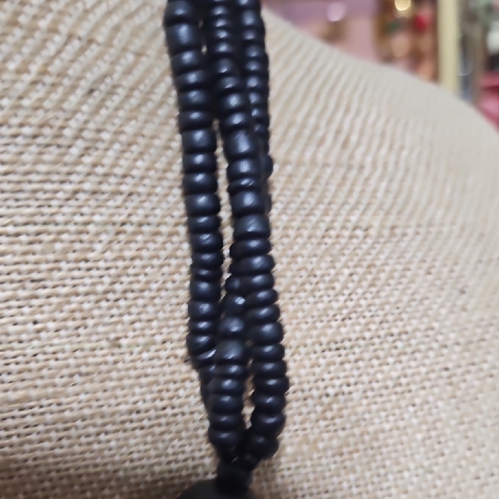 Lee Sands Handcrafted Egyptian Style Necklace with Black and Brown Beads - Picture 5 of 8